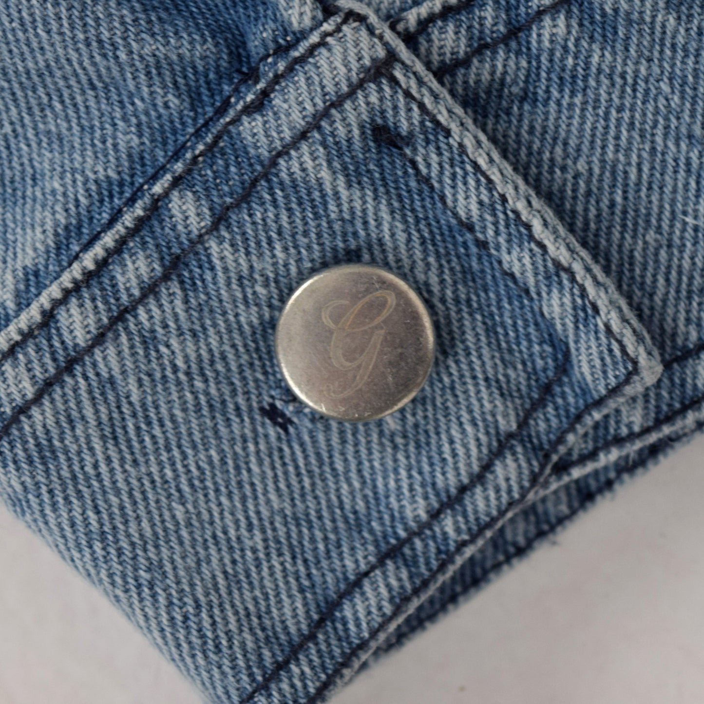 LIGHT DENIM JACKET