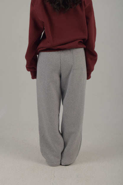 GREY BAGGY SWEATPANTS